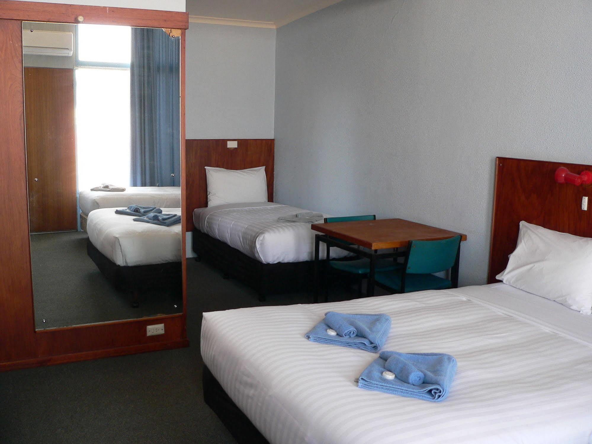 Ship Inn Motel Yarram 외부 사진