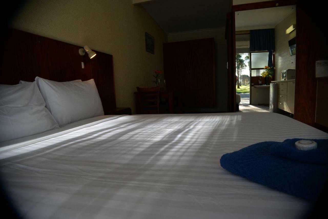 Ship Inn Motel Yarram 외부 사진